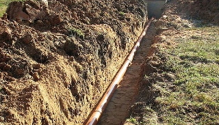 Копка траншей для водопровода в Югорске: цена за метр от 940 руб.